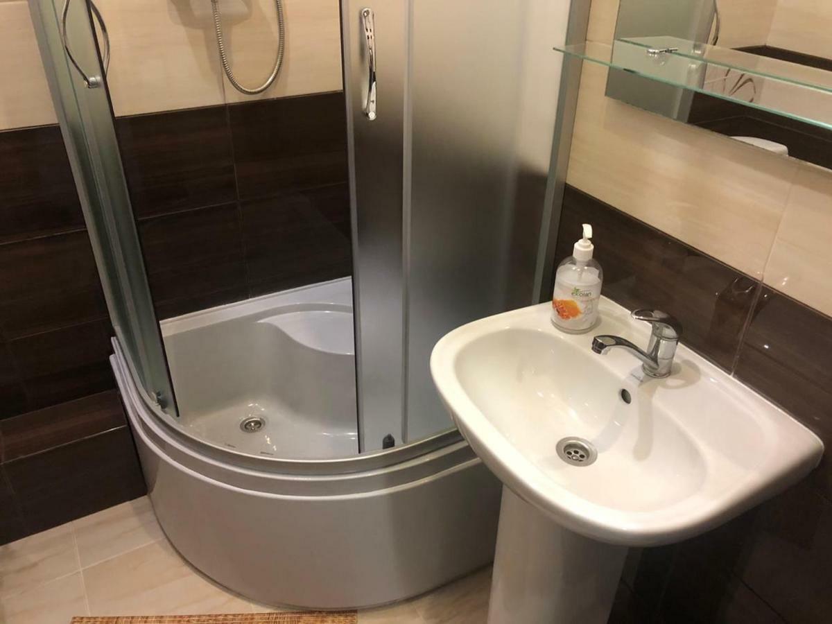 Hotel 18 Lviv Dış mekan fotoğraf