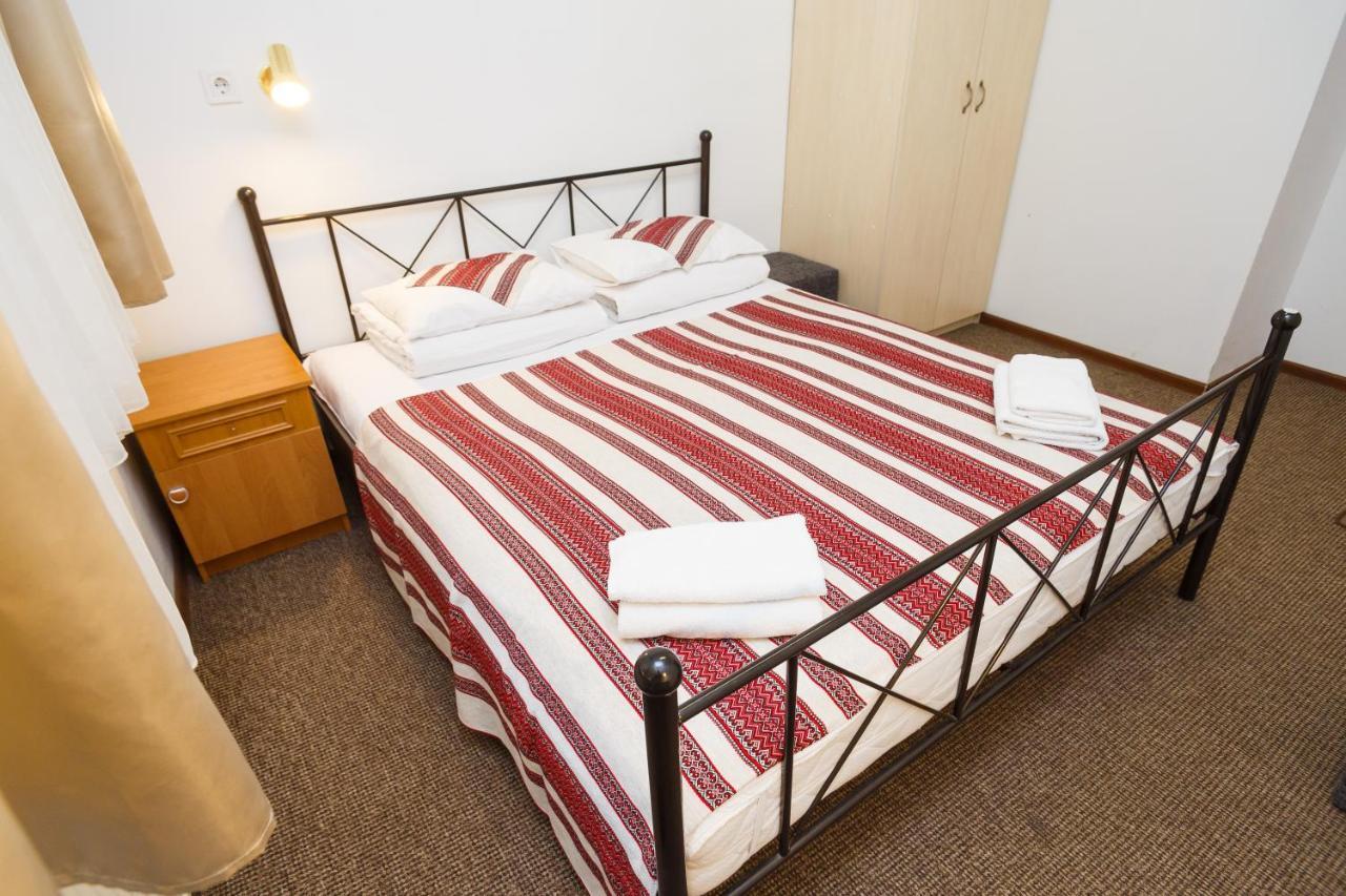Hotel 18 Lviv Dış mekan fotoğraf